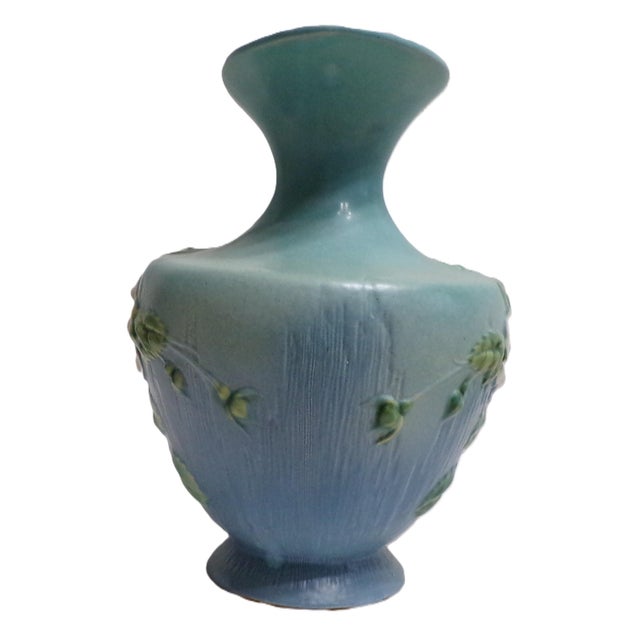 1940s 1940s Roseville Pottery Pitcher, Blue & White Flowers and Leaves - Large (10 Inches Tall) For Sale - Image 5 of 12