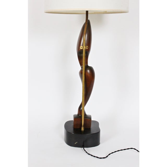Wood 1950s Tall Yasha Heifetz Mahogany Figural Table Lamp For Sale - Image 7 of 13