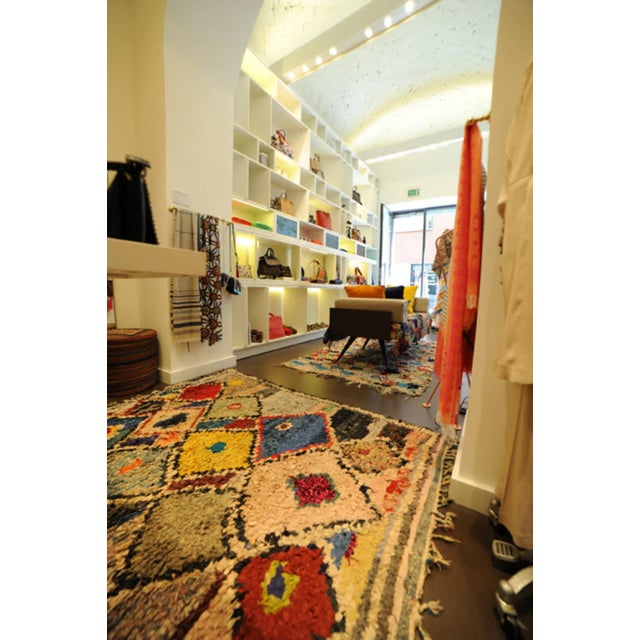The Berber rugs of Azilal origin come from the High Atlas area and are famous for the white background and the softness of...
