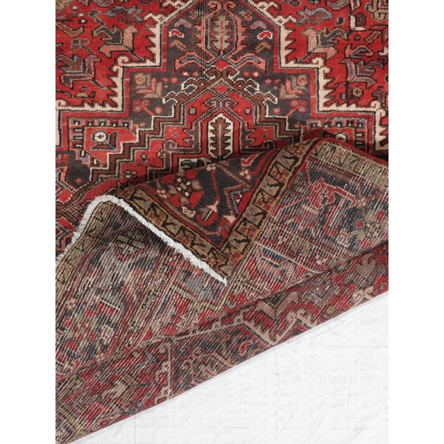 Vintage Hand-Knotted Persian Heriz Rug 6'7" X 9'3" For Sale In Washington DC - Image 6 of 6