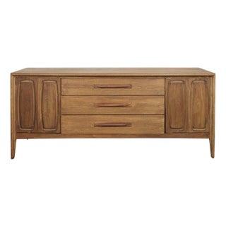 Mid 20th Century Walnut 'Emphasis' Dresser by Broyhill For Sale