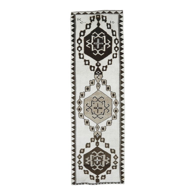 Vintage Turkish Oushak Handmade Wool Cotton White Runner Rug For Sale