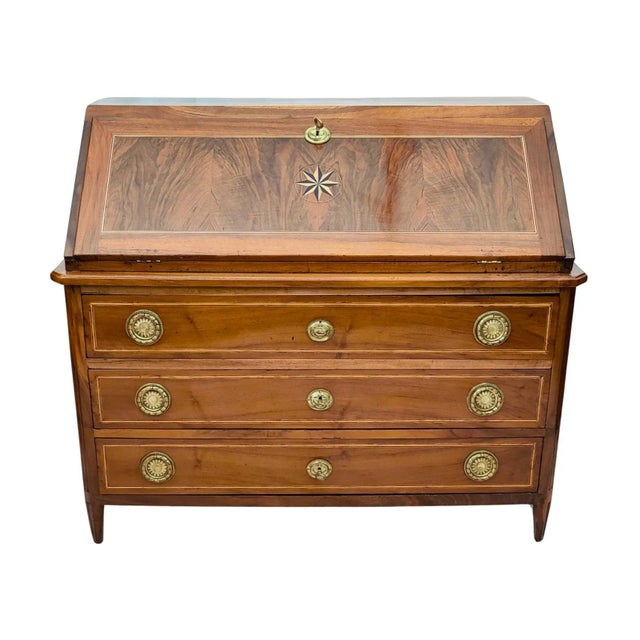Louis XVI Secretaire in Walnut For Sale - Image 13 of 13