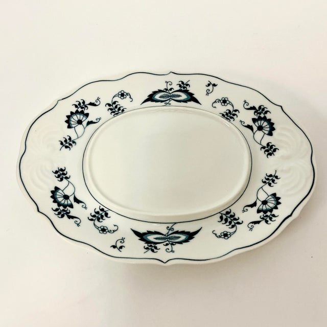 1970s Vintage Japanese Chinoiserie Meissen Blue Danube Soup Tureen & Underplate For Sale - Image 11 of 16