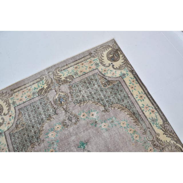 1950s Flower Design Oushak 1950s Carpet For Sale - Image 5 of 6