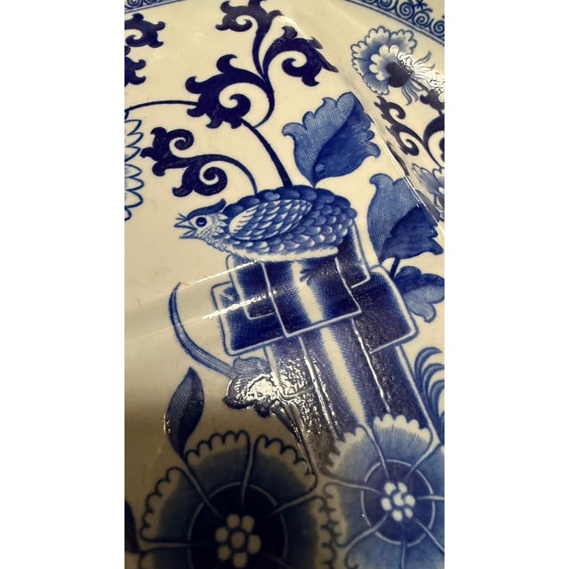 Early 19th Century Antique Spode Pearlware Blue Transfer "Bird & Grasshopper" Chinoiserie Tree in the Well Meat Platter, Circa 1820 For Sale - Image 5 of 12