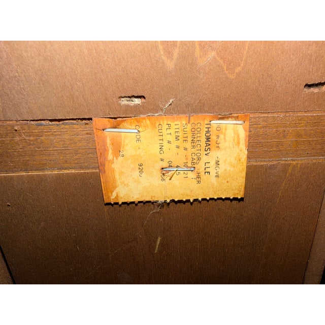 1990s Thomasville Corner China Cabinet For Sale - Image 12 of 12