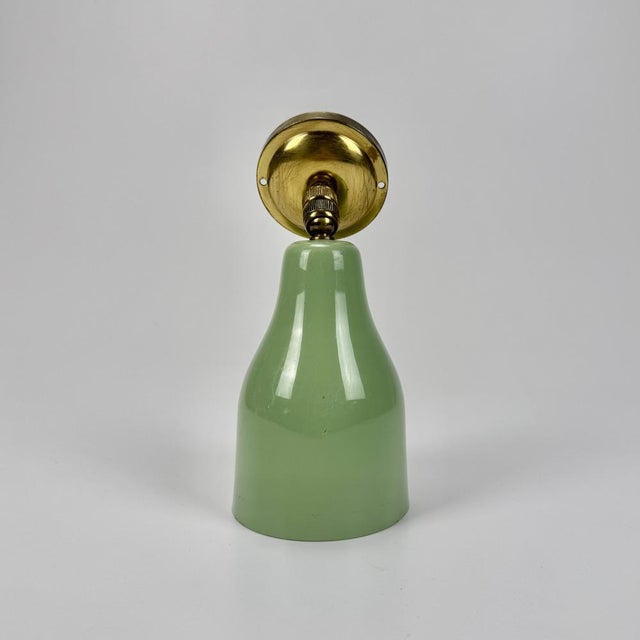 Mid-Century Modern Small Mid-Century Modern Wall Lamp in Green from Stilnovo , Italy, 1950s For Sale - Image 3 of 8