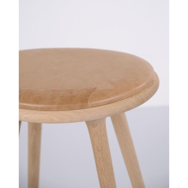Wood Mater Bar Stools in Oak and Natural Leather, Set of 2 For Sale - Image 7 of 9
