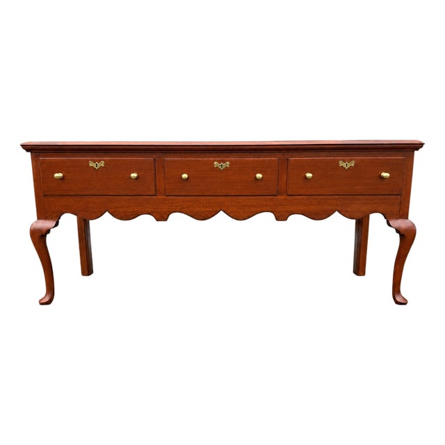 1980s Henkel Harris Jamestown Colony Cherry Lowboy / Huntboard / Server-Excellent Condition! For Sale