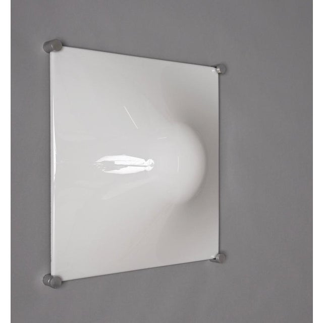 Martinelli Luce Bolla Lamp in White Acrylic Glass by Elio Martinelli for Martinelli Luce, Italy, 1960s For Sale - Image 4 of 15