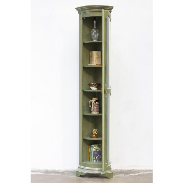 Selva Corner Display Cabinet in Lacquered Green For Sale - Image 10 of 14