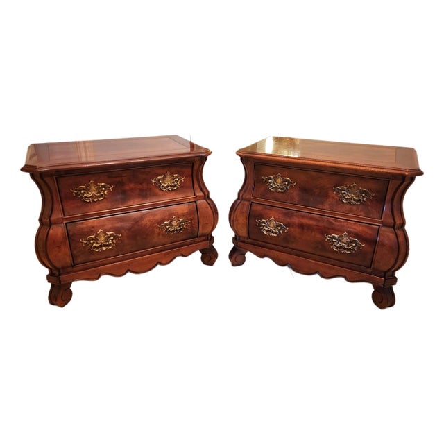Vintage Henredon Louis XV Style Burled Bombe Chests Nightstands-a Pair For Sale