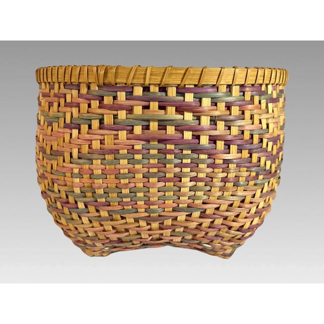 Large 1980s Vintage Hand Woven Multi Coloured (Pastel) Shades Wicker Basket, Florida For Sale - Image 4 of 8