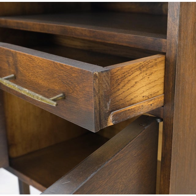 Pair of walnut hammered solid brass pulls one drawer two door compartment Mid-Century Modern nightstands cabinets MINT!.