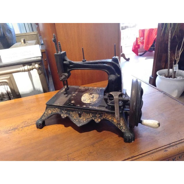 Model Nuova Originale Margherita Sewing Machine For Sale - Image 15 of 15