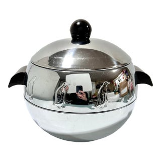 Mid Century Barware Penguin Ice Bucket by West Bend – Chrome Penguin, Retro Bar Cart Entertaining Decor, Vintage Hot & Cold Server For Sale