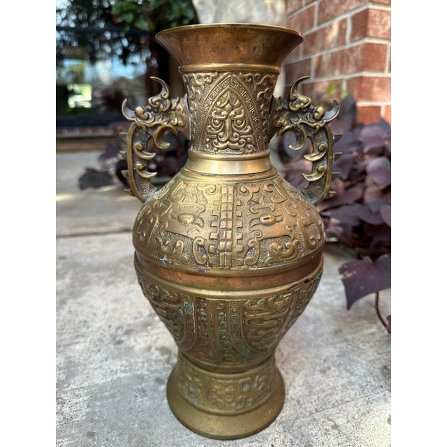 Late 19th-Century Chinese Archaistic Copper and Brass Altar Vase – Qing Dynasty With Taotie & Foo Dragon Handles For Sale - Image 9 of 10