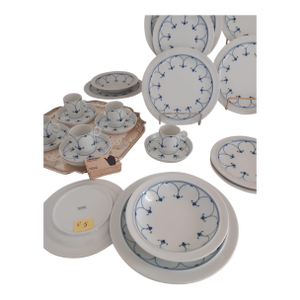 1980s Exquisite Porcelain With Kiruna Blue-Mittsomer Set 101 Pieces