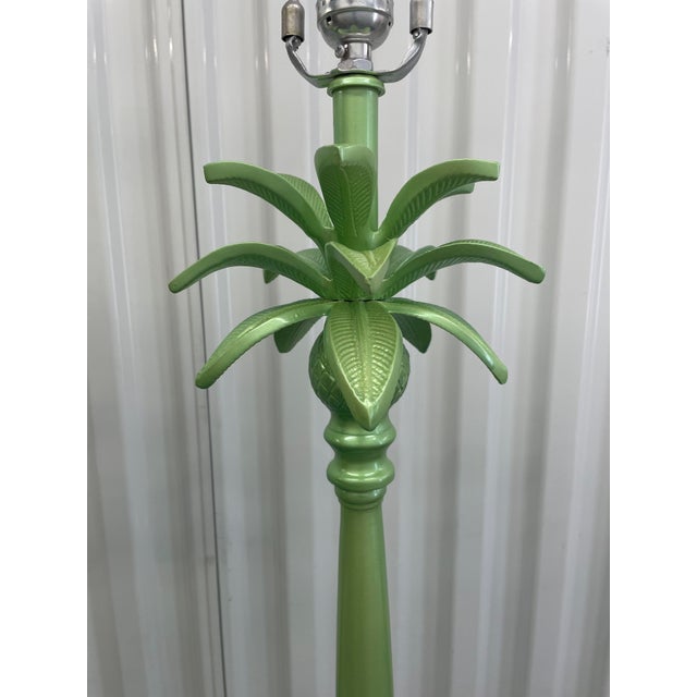 Vintage Coastal Palm Tree Table Lamps in Metallic Green Lacquer – a Pair For Sale In Miami - Image 6 of 7