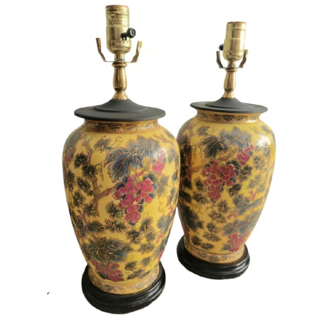 Vintage Gold Inlay Berry Leaf Yellow Pink Chinoiserie Regency Table Lamps- A Pair For Sale In West Palm - Image 6 of 8