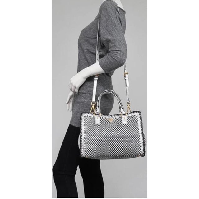 Metal Prada Madras Top Handle Satchel Navy Silver Shoulder Blue Leather Tote HandBag For Sale - Image 7 of 10