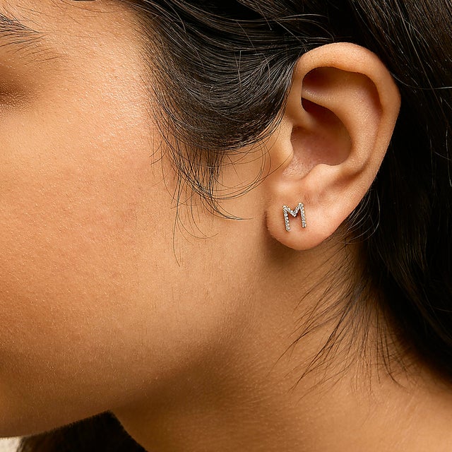 Haus of Brilliance 10K Yellow Gold 1/10 Cttw Diamond 'M' Initial Stud Earring For Sale - Image 4 of 5