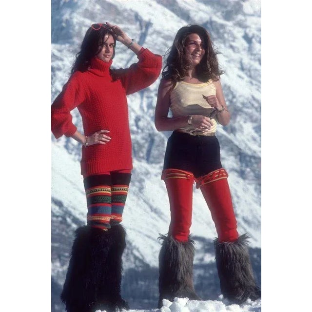 Winter Wear 1976 Manuela Boraomanero (left) and Emanuela Beghelli holiday in the Italian ski resort of Cortina d’Ampezzo,...