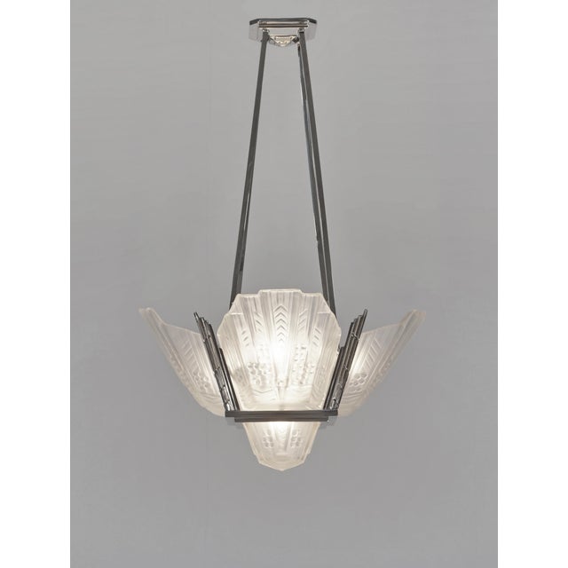 Ezan 1930s French Art Deco Jean Gauthier Ejg Chandelier - Frosted Molded Glass & Nickeled Bronze For Sale - Image 4 of 11