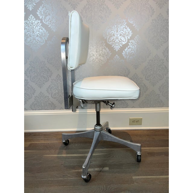 Mid-Century Modern 1970s Mid Century Modern Desk Chair For Sale - Image 3 of 10