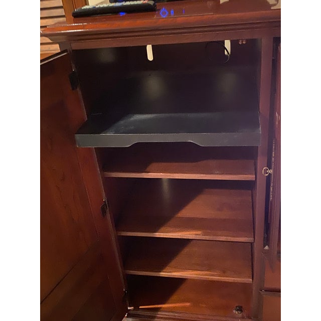 Pennsylvania House Pennsylvania House Cherry Wood Entertainment Cabinet Excellent Condition Late 20th Century For Sale - Image 4 of 8