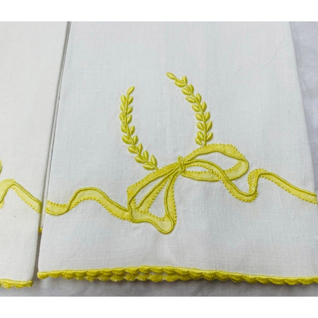 Traditional Marghab Wreath and Ribbon Irish Linen Hand Towels (Fingertip Size) For Sale - Image 3 of 6