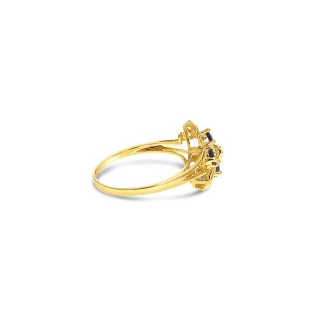 Contemporary Sapphire Ring 10k Yellow Gold, Size 6 For Sale - Image 3 of 3