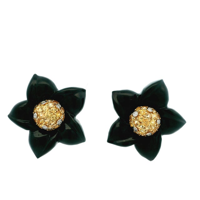 Black Italian Black Onyx Flower Earrings in 18k White Gold For Sale - Image 8 of 17