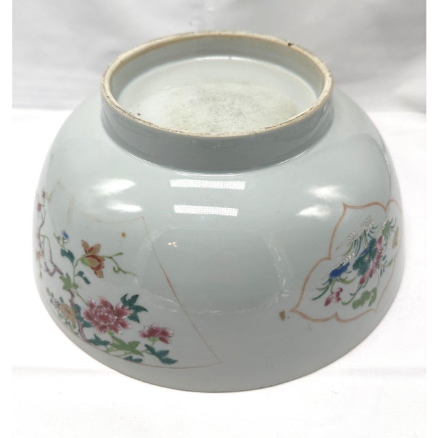 Mid 18th Century 18th C. Qianlong Chinese Export Famille Rose Gilt 12 Inch Punch Bowl, Antique Qing Dynasty Chinoiserie Porcelain Centerpiece, Mandarin Palette For Sale - Image 5 of 18