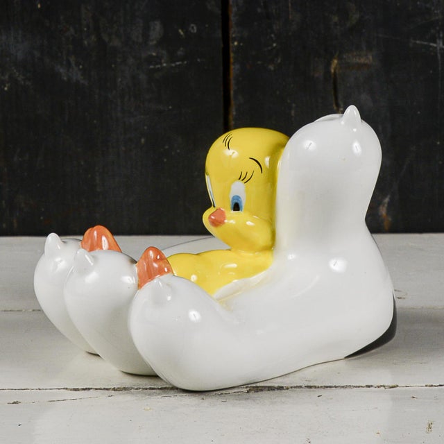 Titti Sculpture Piggy Bank on Sylvester's Paw For Sale - Image 9 of 9
