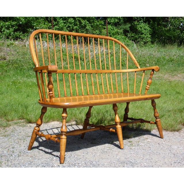 Vintage Ethan Allen 1776 Solid Maple Deacons Bench Windsor Back Settee