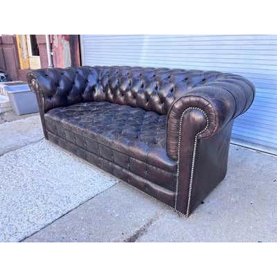 Brown Chesterfield Leather Sofa, Vintage Upholstery, Patina Finish, 1985 For Sale - Image 8 of 17