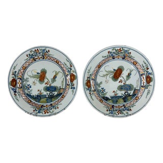 18th Century Italian Majolica Plates with Carnation Decoration from Ferniani Faenza Manufacture, Set of 2 For Sale