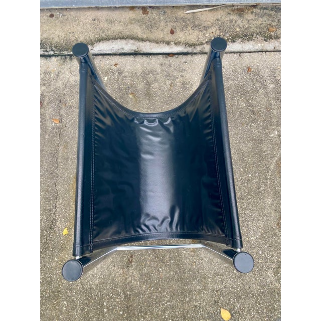 1970s Chrome and Black Vinyl Rack Magazine. For Sale - Image 10 of 12