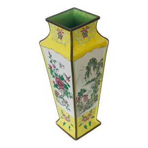 Beautiful Chinese Antique Polychrome Enamel on Bronze Vase Handpainted
