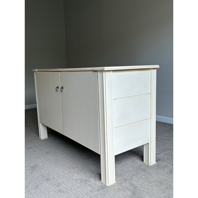 Late 20th Century Vintage Coastal Regency Style Cream Console Cabinet For Sale - Image 5 of 9