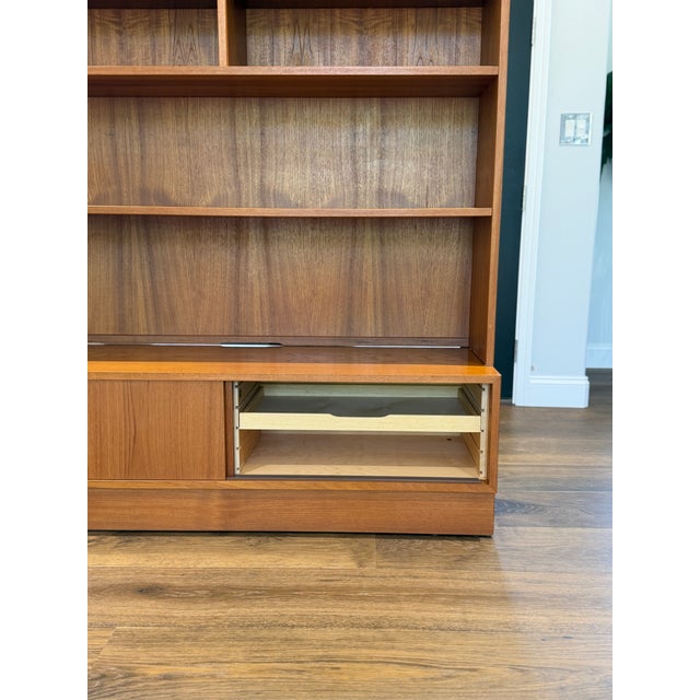 Wood 1960s Carlo Jensen for Hundevad Danish Modern Teak Media Bookcase & Credenza For Sale - Image 7 of 16