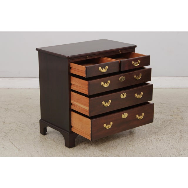 2000 - 2009 Pair Stickley Colonial Williamsburg Mahogany Bachelor Chests For Sale - Image 5 of 18
