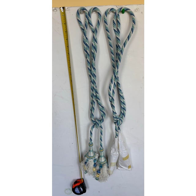 Brunschwig & Fils Set of 2 Dark and Medium Blue, Yellow and White Tassel Tie-Backs From Brunschwig & Fils, 1980s For Sale - Image 4 of 8