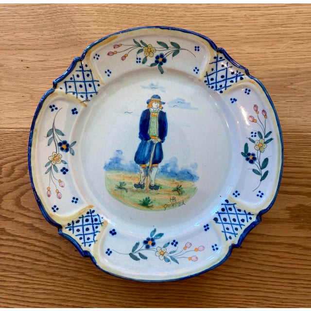 1920s Quimper Pair of Plates, Breton Scene, Ogee Scallop Rim, 1920 For Sale - Image 5 of 12