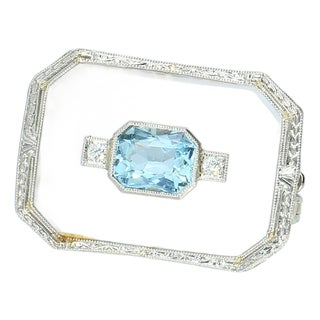 Mid 20th Century Aquamarine Brooch With Diamonds in 14k White Gold For Sale