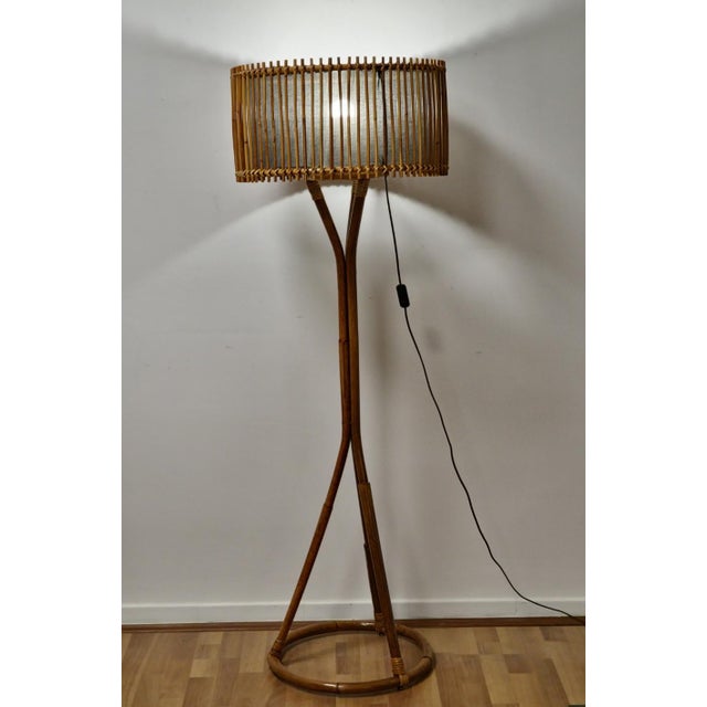Mid-Century Modern Italian Bamboo and Rattan Floor Lamp, 1960s For Sale - Image 4 of 11