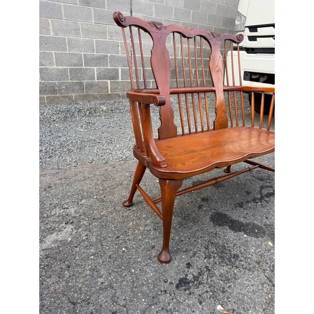 Queen Anne Vintage George III Style Solid Oak Windsor Style Comb- Back Settee Bench For Sale - Image 3 of 17