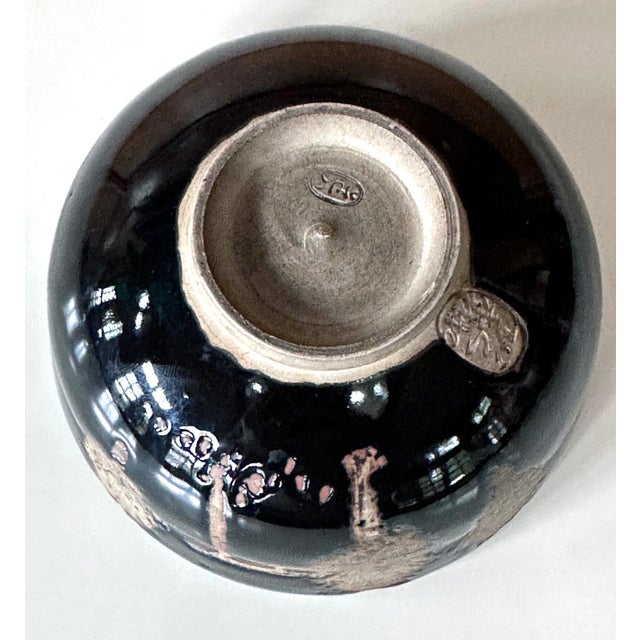 Textile Japanese Glazed Kyo-yaki Tea Bowl Nin'ami Dohachi Edo Period For Sale - Image 7 of 12